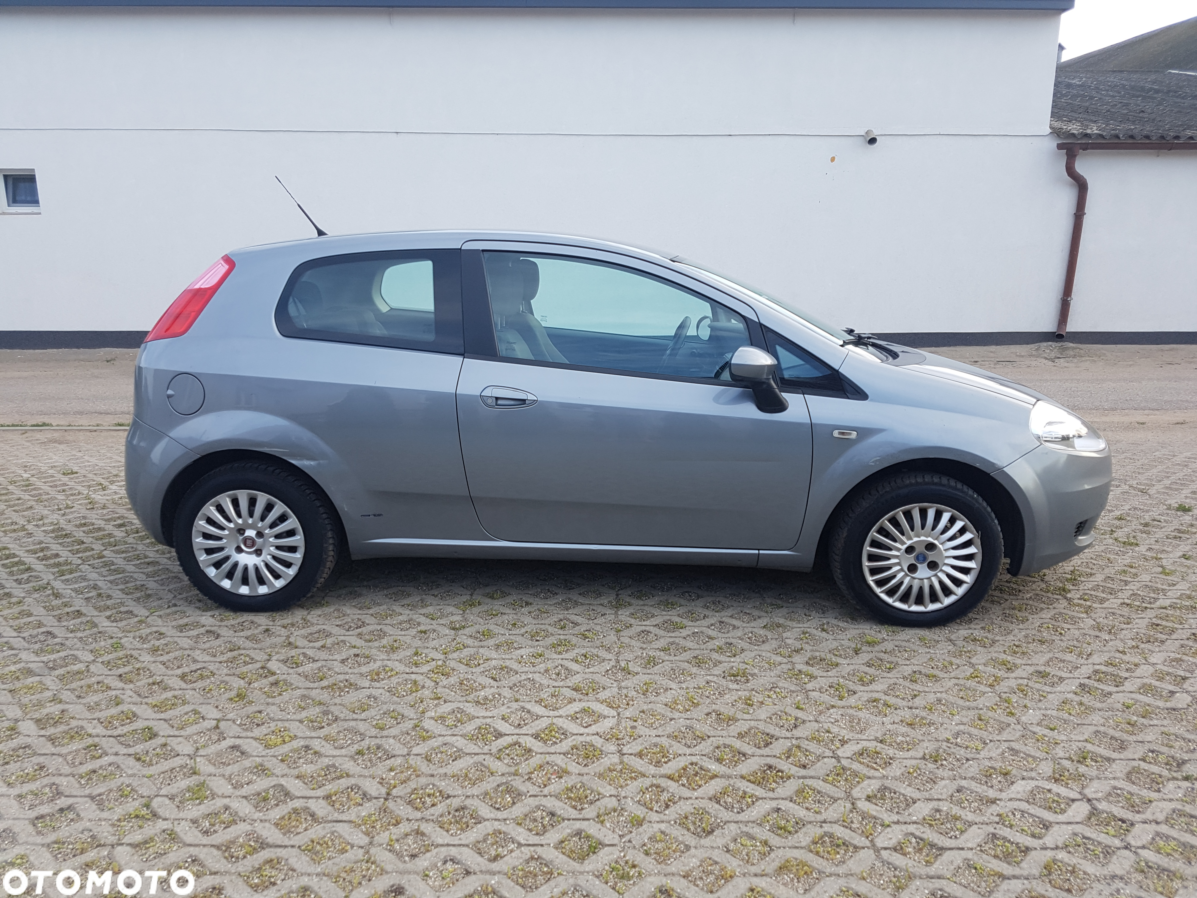 Fiat Grande Punto - 14