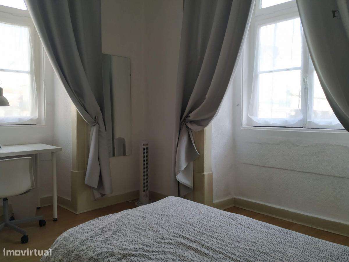 Quarto - localizado em Baixa Lisbon - Grande imagem: 2/10