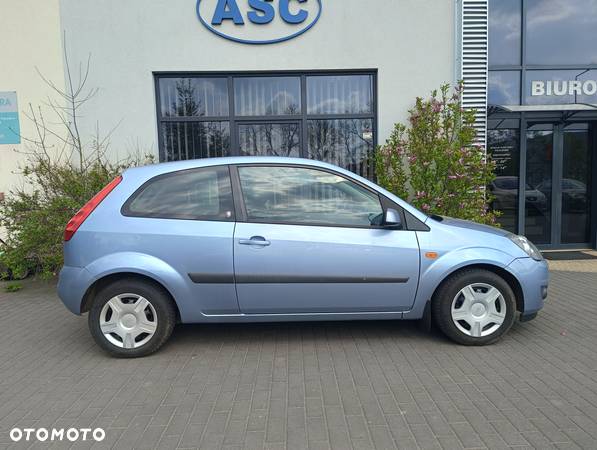 Ford Fiesta 1.3 - 23