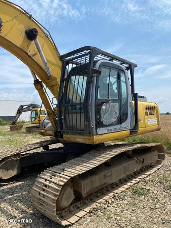 New Holland KOBELCO - 6