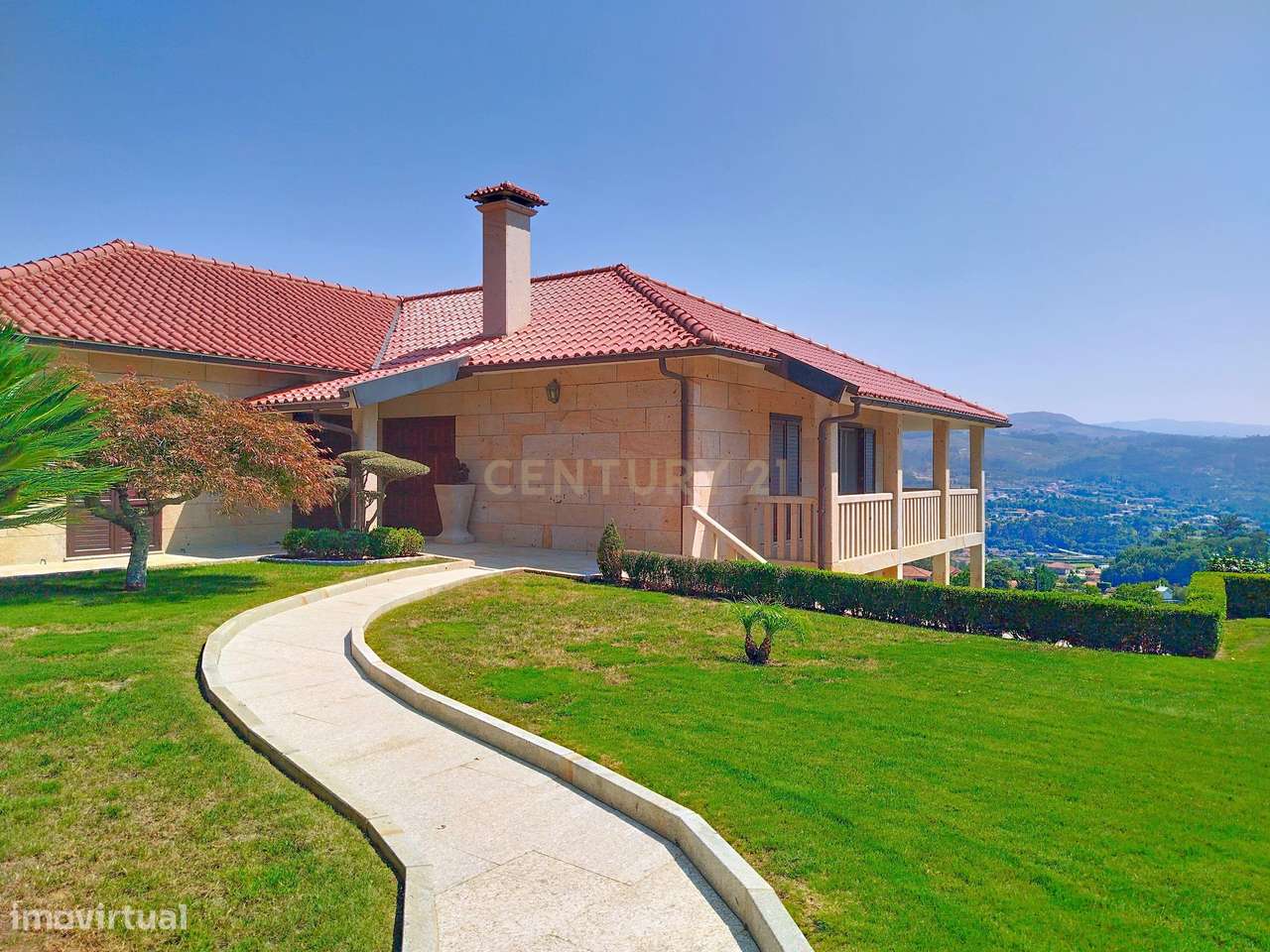 Luxuosa Moradia com Vista Panorâmica em Arcos de Valdevez-27