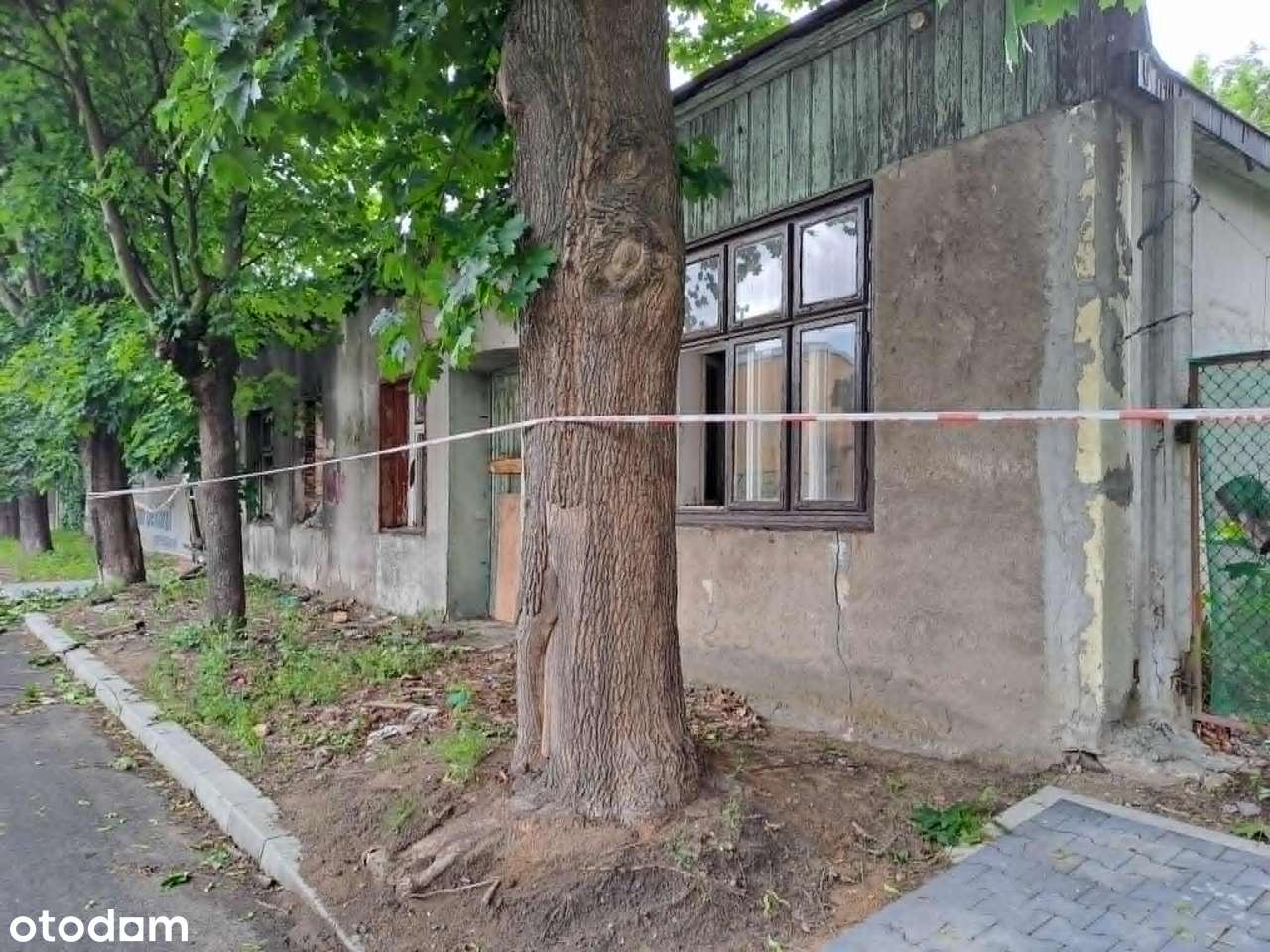 Wolnostojący dom na Chojnach z dużą działką