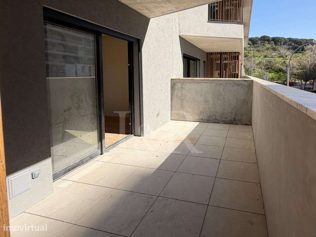 Apartamento T3 com varanda e estacionamento em Miraflores, Oeiras - Grande imagem: 3/26