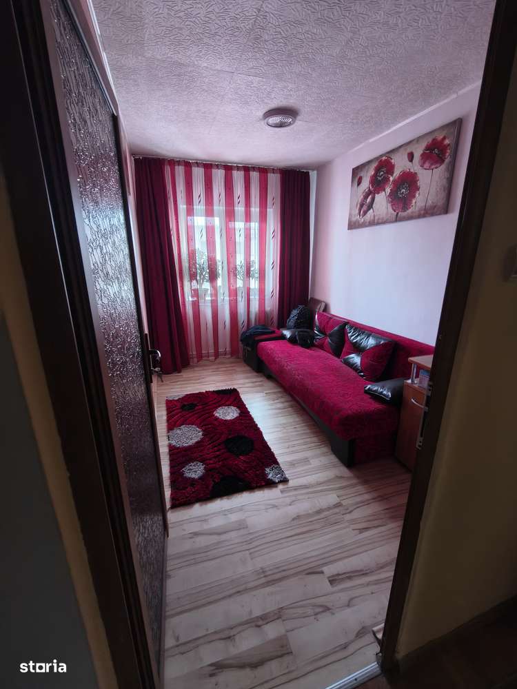 Vând apartament 3 camere zona piata - Imagine principală: 5/19