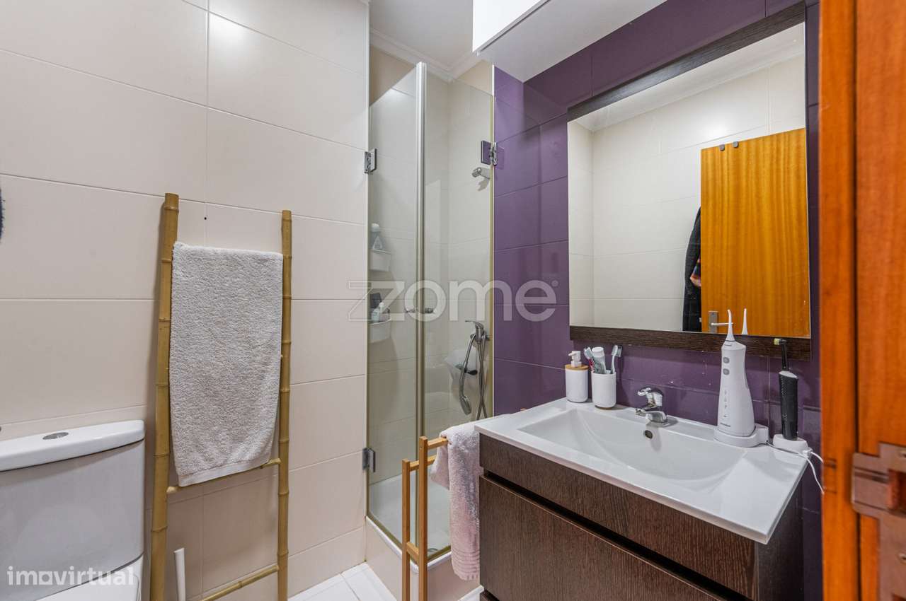 Apartamento T3 com varandas, em Valongo-9