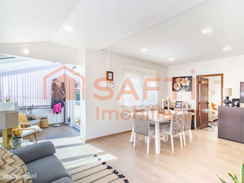 Moradia e Pavilhão industrial - Grande imagem: 5/44