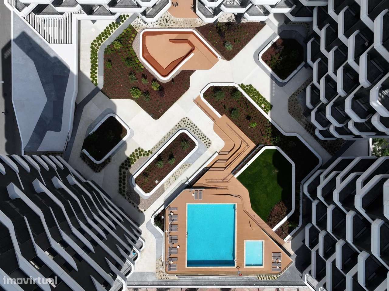 Apartamento T4 com estacionamento, Parque das Nações, Lisboa-5