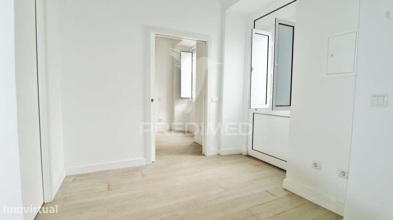 MORADIA REMODELADA C/ 2 APARTAMENTOS NA BAIXA DA CIDADE DE OLHÃO - Grande imagem: 2/18