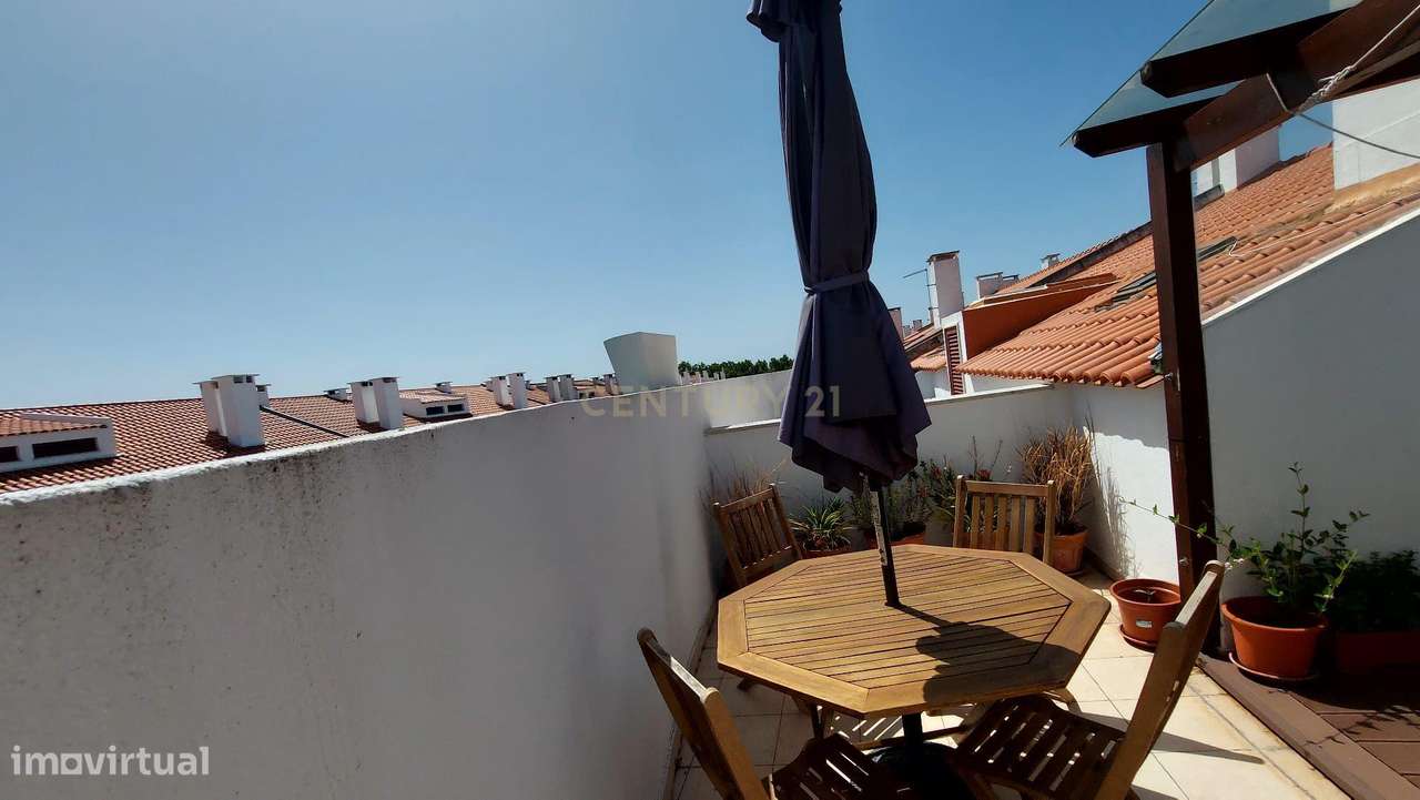 T5 Duplex em Alcochete | Vista Rio | Terraço Panorâmico-29