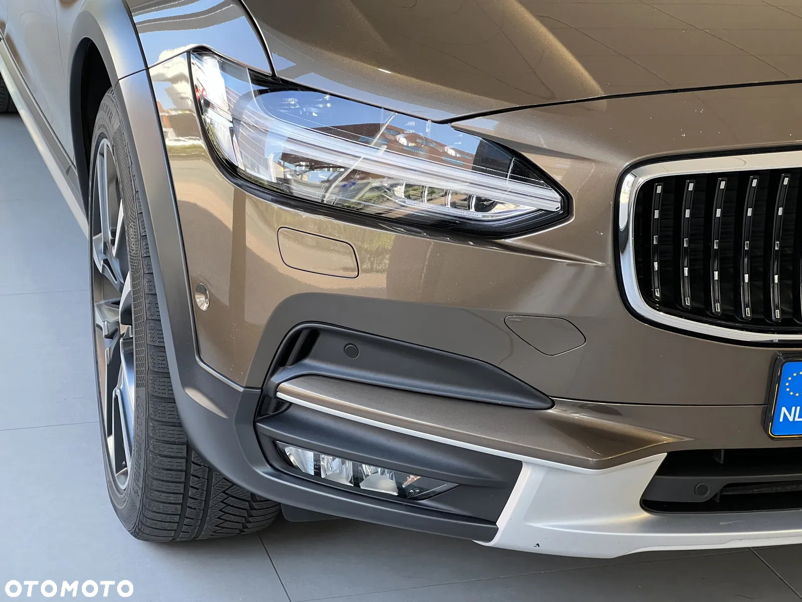 Volvo V90 Cross Country D5 AWD - 28