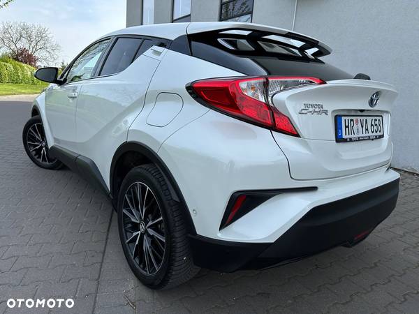 Toyota C-HR 1.8 Hybrid Team Deutschland - 2