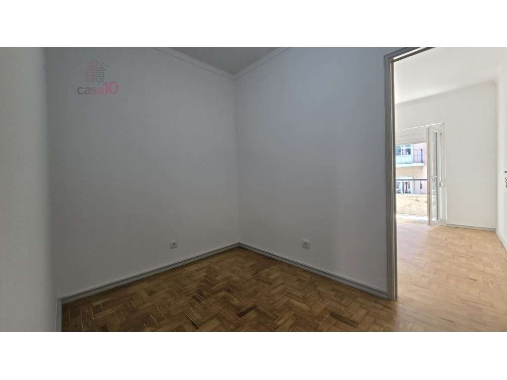 Apartamento T2 remodelado para arrendar em Moscavide - Grande imagem: 5/21