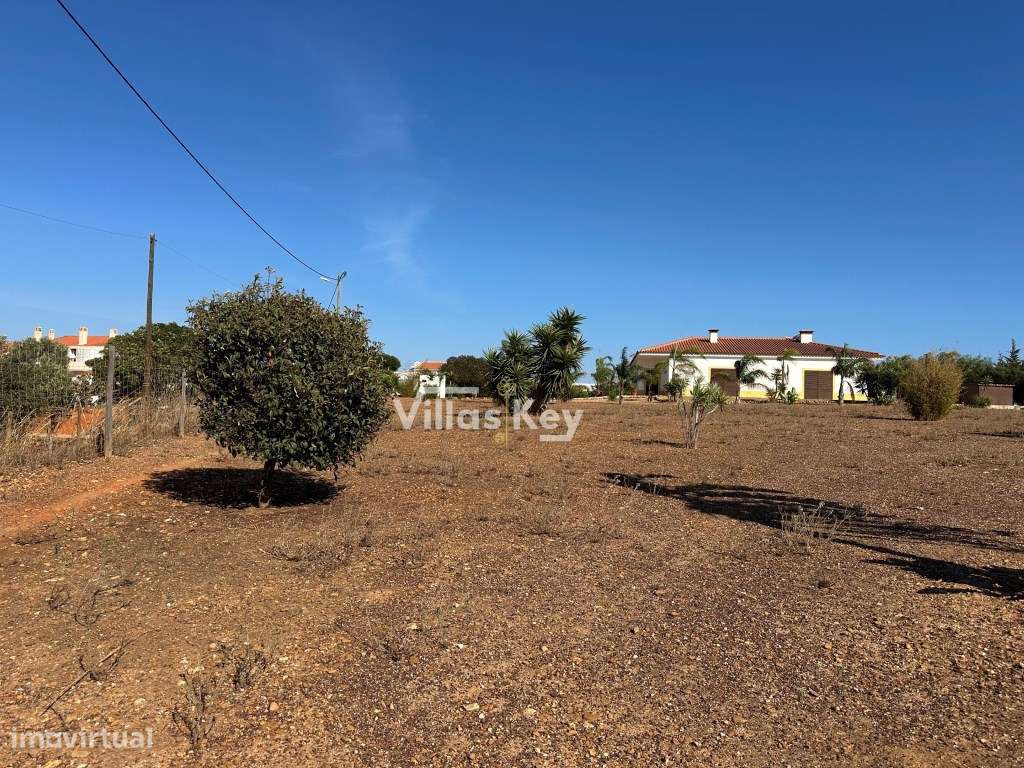 Terreno com viabilidade para construir segundo o PDM, até 700 m2 Od... - Grande imagem: 3/15