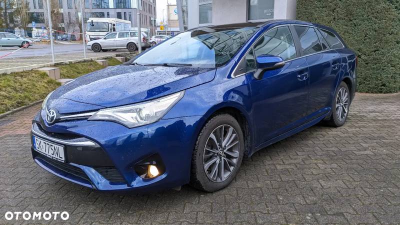 Toyota Avensis 2.0 D-4D Premium - 1