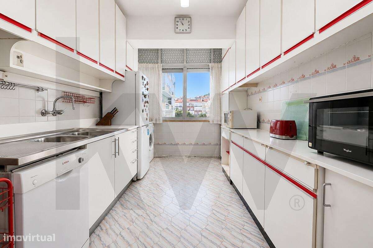 Apartamento T2 Centro Damaia de Cima-14