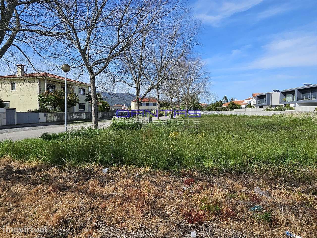 Lote de terreno com 300m2 a poucos minutos de Viana do Castelo-15