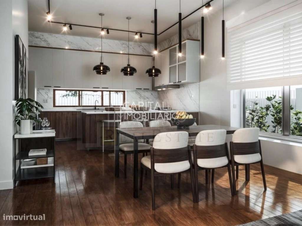 Moradia Isolada V3 em Construção localizada em Sesimbra-10