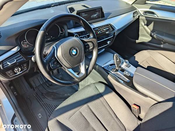 BMW Seria 5 520d - 15