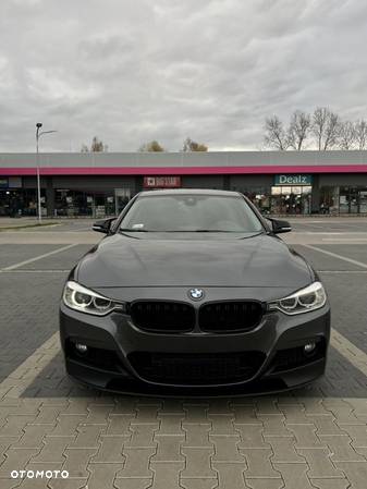 BMW Seria 3 328i xDrive - 3