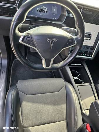 Tesla Model X Long Range Plus - 27