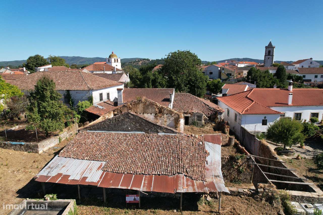 Duas moradias com área de construção de 382m2, Pedrógão Grande-14