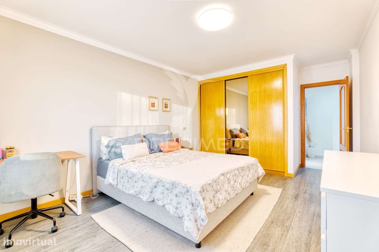 T2 com Vista Rio — Barreiro - Grande imagem: 5/24