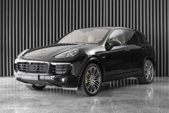 Porsche Cayenne S E-Hybrid - 2