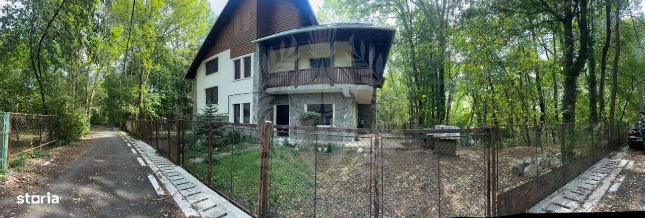 CASA DE VACANTA//CORNU DE JOS - Imagine principală: 4/9