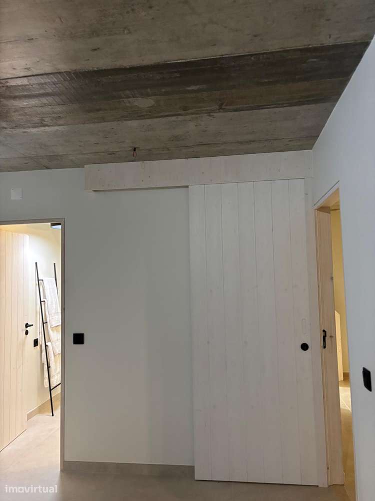 T2 moderno com mobília e eletrodomésticos, situado em Comporta - Grande imagem: 4/12