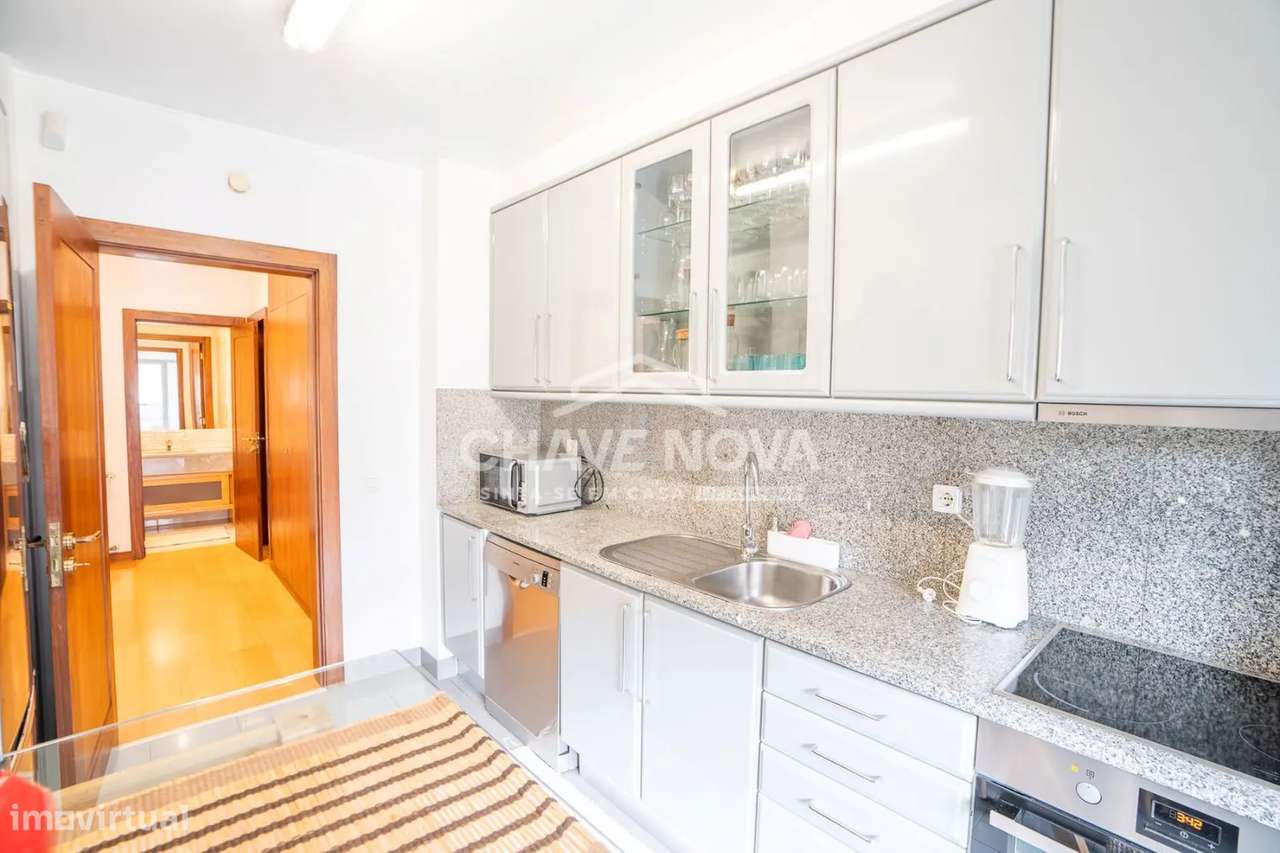 Apartamento T3 em Condomínio Fechado | Junto ao Arrábida Shopping-5