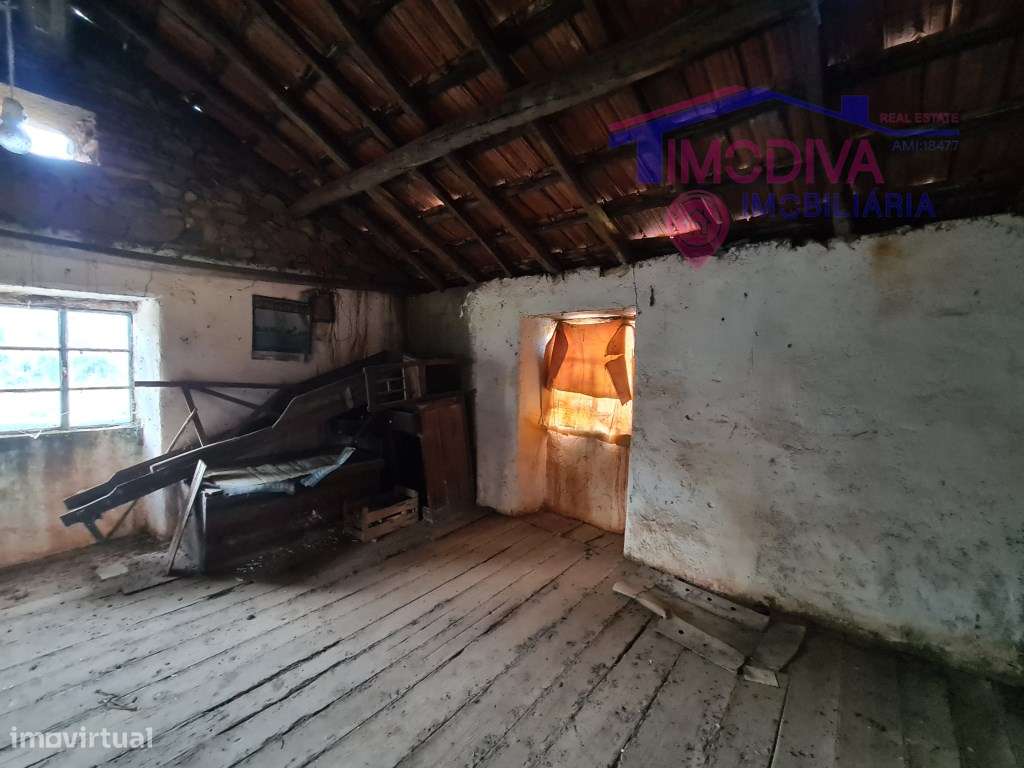 Casa de pedra T2 em Pedrogão Grande-9