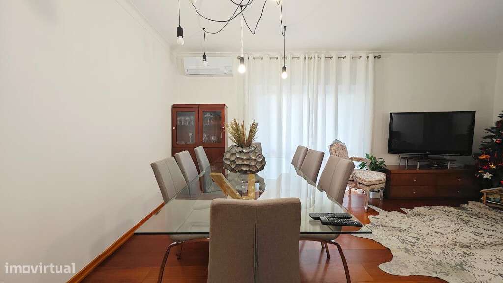 Apartamento T4 com garagem em zona do Tovim - Grande imagem: 3/13