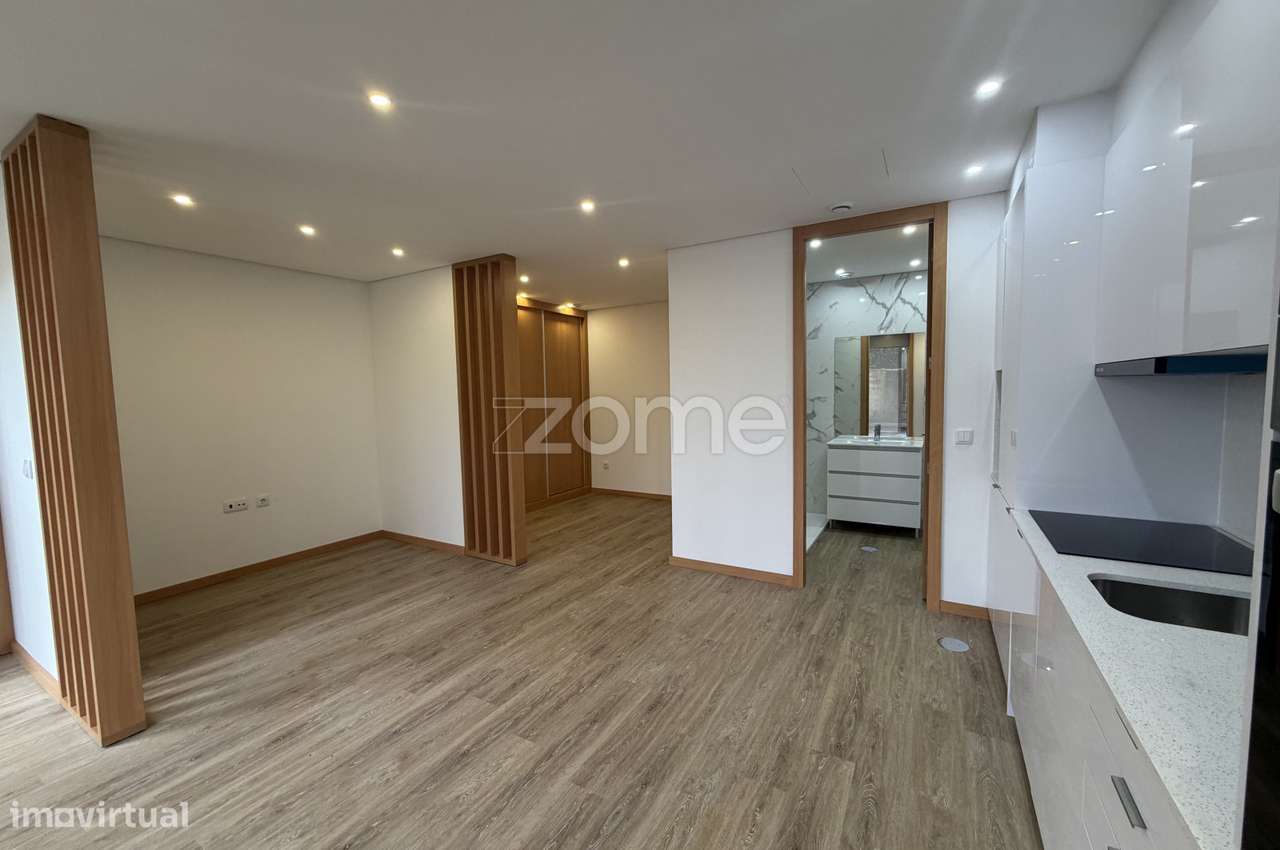 Apartamento T0 renovado junto à estação de comboio| Trofa - Grande imagem: 4/12