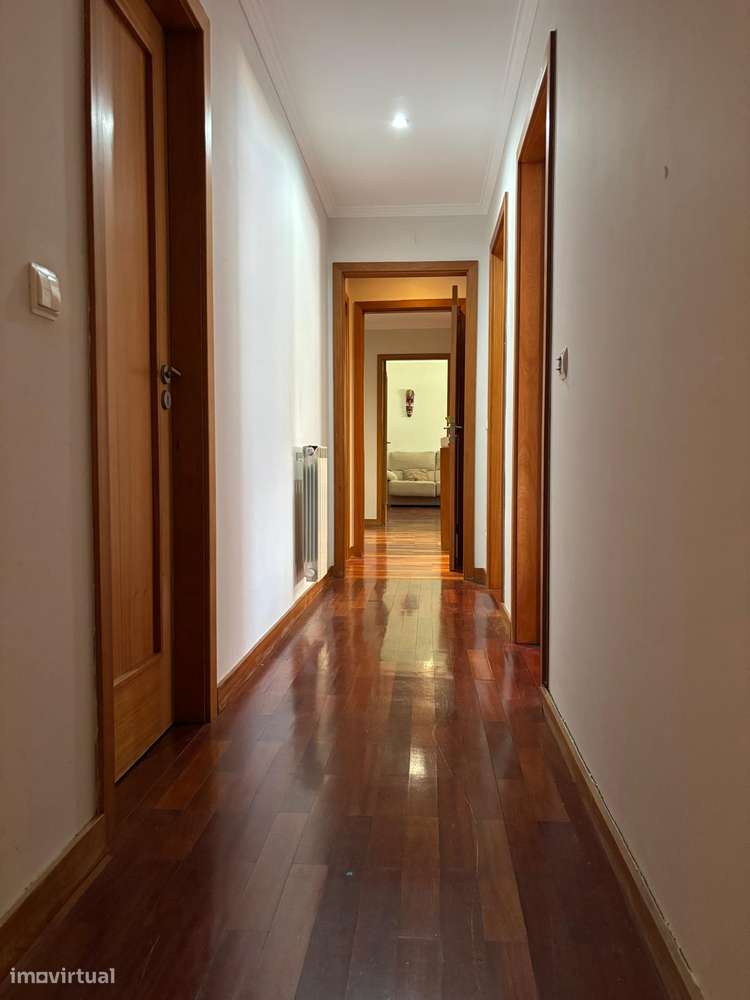 T3+1 com Terraço – Aguas Santas, Maia-9
