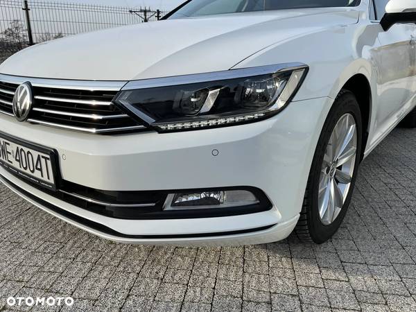 Volkswagen Passat - 10