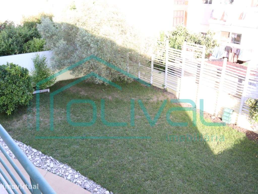 Fantástica Moradia com elementos únicos de design, de Tipologia T3 ... - Grande imagem: 3/59