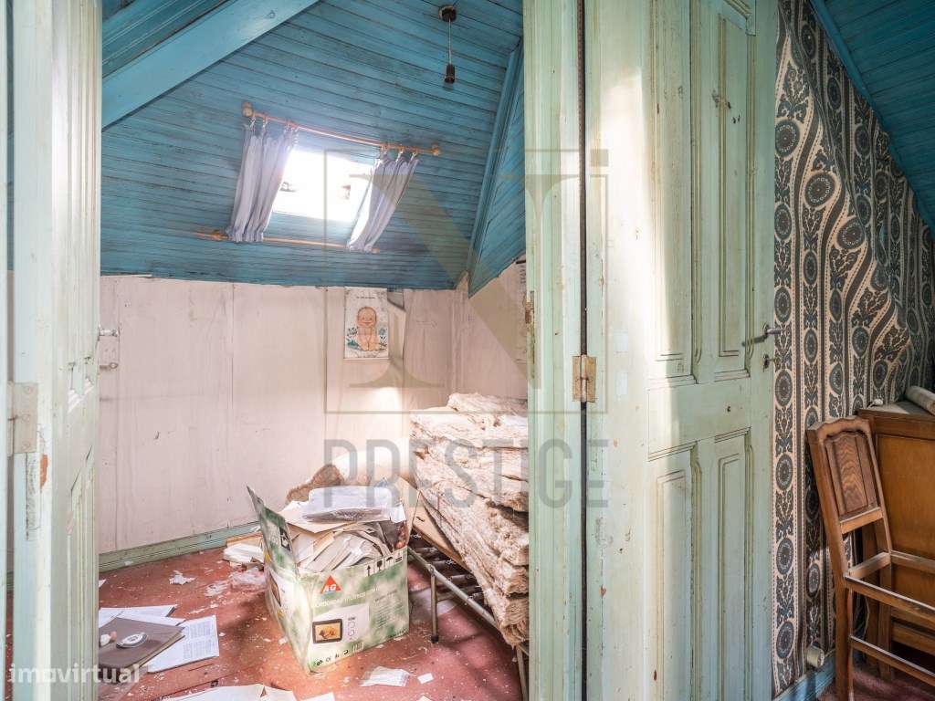 Moradia T8 no Bairro Norton de Matos-42