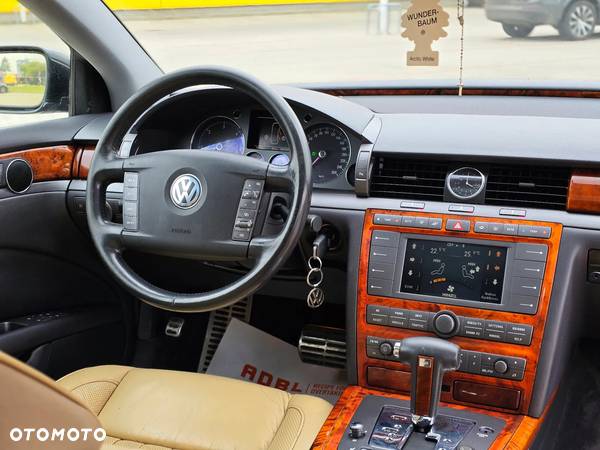 Volkswagen Phaeton 3.0 V6 TDI 4Mot (5 os.) - 31