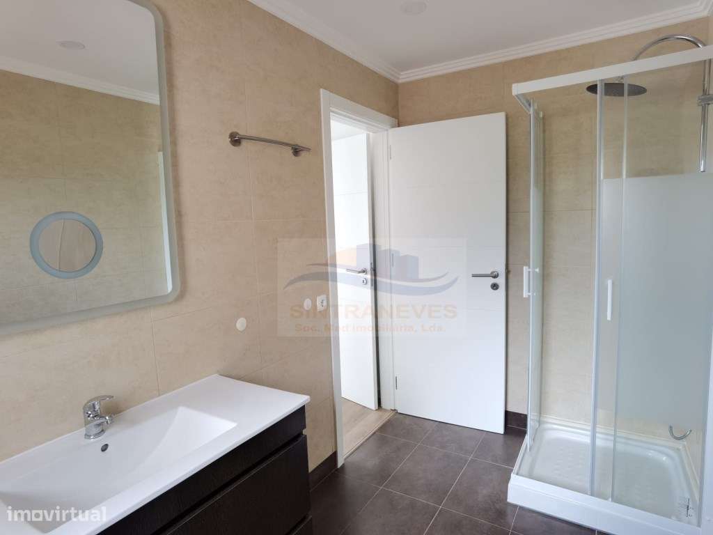 Moradia T3 na Ericeira com vista Mar-14