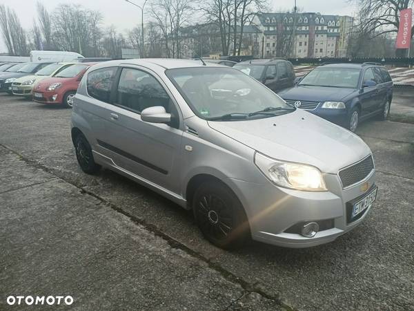 Chevrolet Aveo - 8