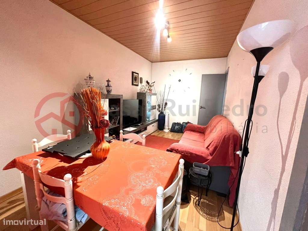 Apartamento T3 no centro do Laranjeiro a 3 minutos do metro! - Grande imagem: 3/21