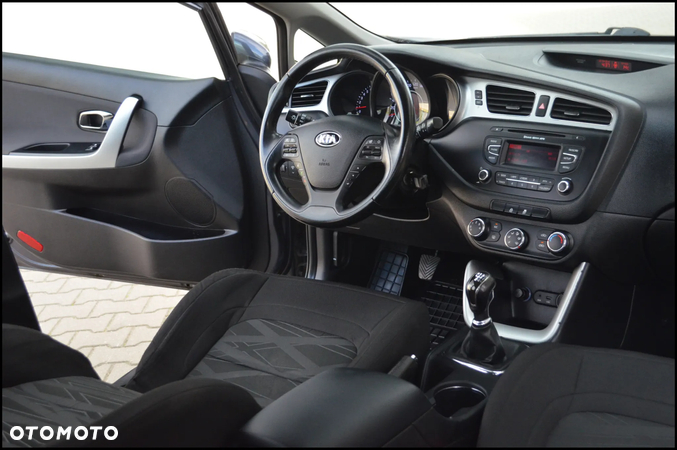 Kia Ceed 1.4 CVVT Spirit - 5