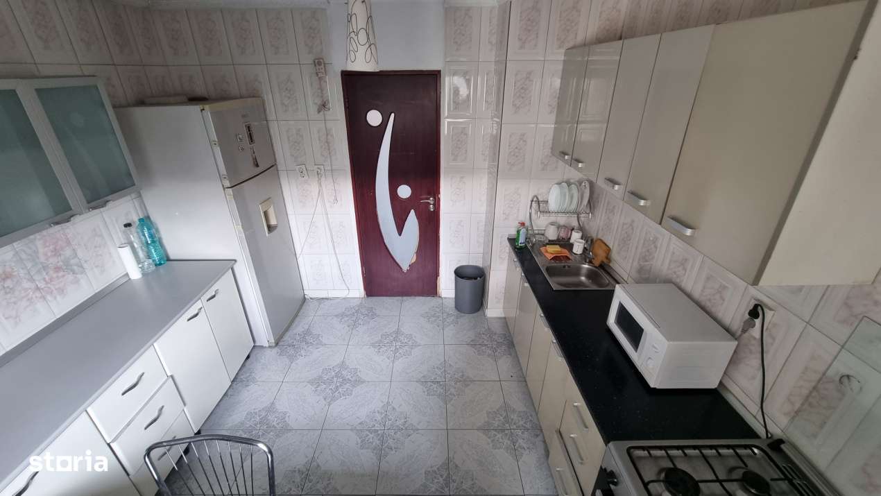 Apartament 4 Camere | Etaj 5/10 | 2 Bai | 2 Balcoane | Decomandat - Imagine principală: 4/14