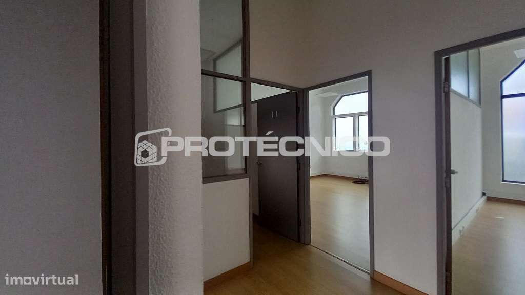 Loja Avenida Europa - Grande imagem: 4/15