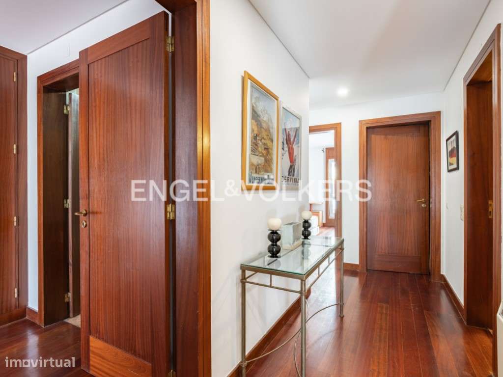 Amplo T4 perto da Marina, Parque das Nações - Grande imagem: 5/26