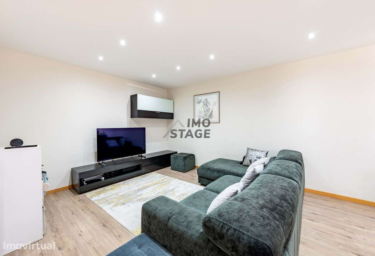 Moradia T3 de Luxo em Condomínio no Centro de Valongo-4