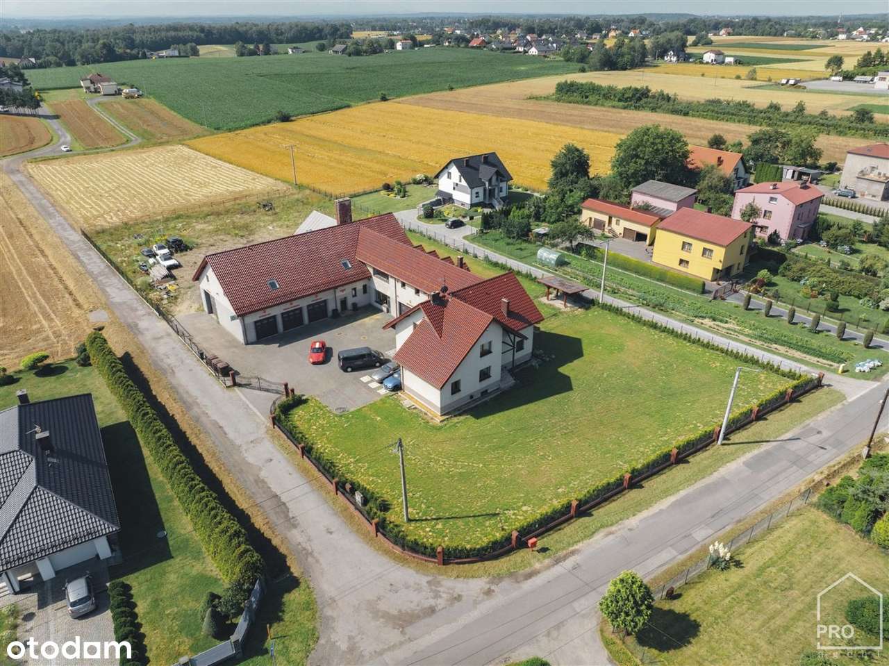 Warsztat, lakiernia + budynek mieszkalny-0