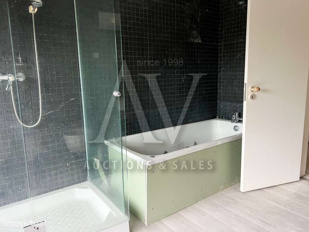 Moradia de luxo| V4 | 500 m da Praia Verde| Golfe-10