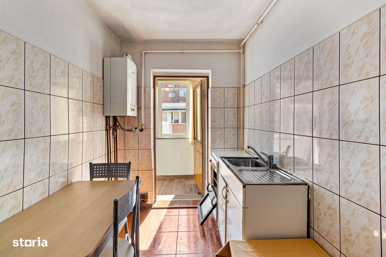 Vânzare apartament 3 camere Brașov, strada Sitarului-6