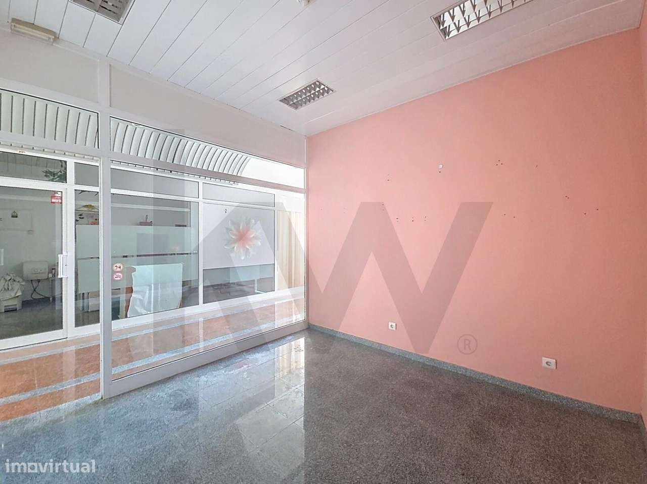 Oportunidade Única: Loja de 10m2 em Galeria Premium - Grande imagem: 4/6